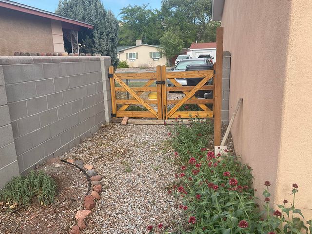 605 Sandler Drive NE, Albuquerque, NM 87123