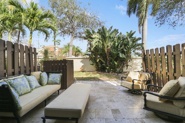 4801 NW 2nd Avenue 101, Boca Raton, FL 33431