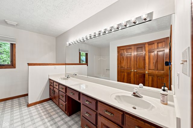 4962 Fieldstone Trail, Indianapolis, IN 46254