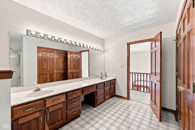 4962 Fieldstone Trail, Indianapolis, IN 46254