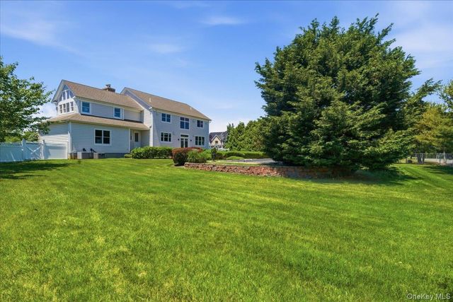 2 Mercedes Court, Patchogue, NY 11772