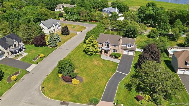 2 Mercedes Court, Patchogue, NY 11772