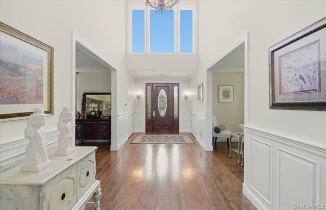 2 Mercedes Court, Patchogue, NY 11772
