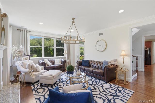 2 Mercedes Court, Patchogue, NY 11772