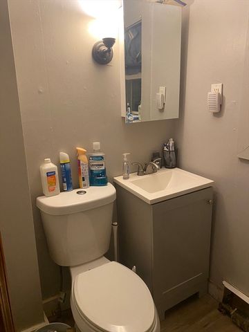 212 South St, Athol, MA 01331