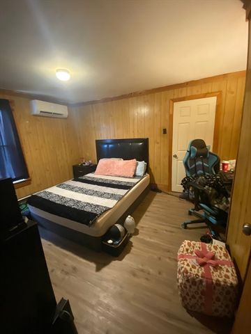 212 South St, Athol, MA 01331