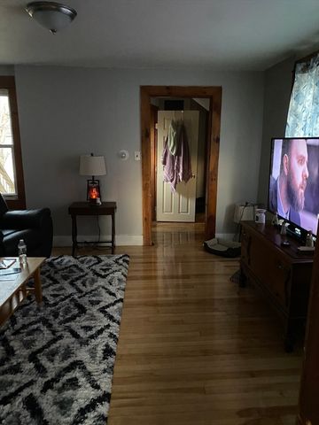 212 South St, Athol, MA 01331