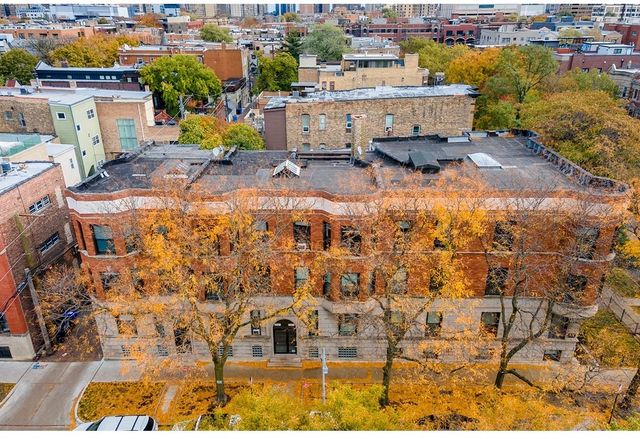 856 W George Street 2, Chicago, IL 60657