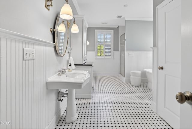 2006 Dalton Road, Greensboro, NC 27408