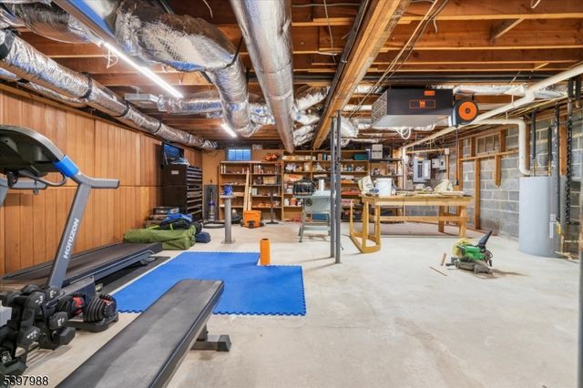 10 Belvidere Ave, Clinton Twp., NJ 08809