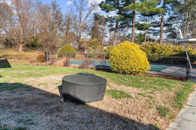 10 Belvidere Ave, Clinton Twp., NJ 08809