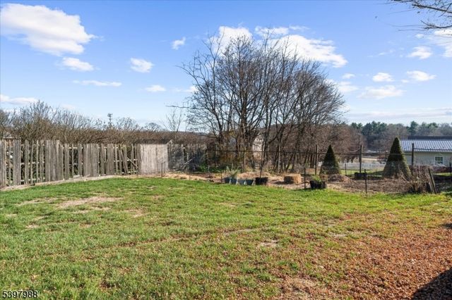 10 Belvidere Ave, Clinton Twp., NJ 08809