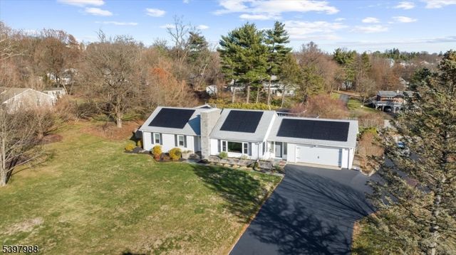 10 Belvidere Ave, Clinton Twp., NJ 08809