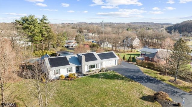 10 Belvidere Ave, Clinton Twp., NJ 08809