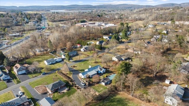 10 Belvidere Ave, Clinton Twp., NJ 08809