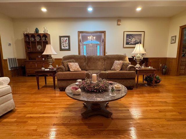 351 Duncan Chapel Road, Harleyville, SC 29448