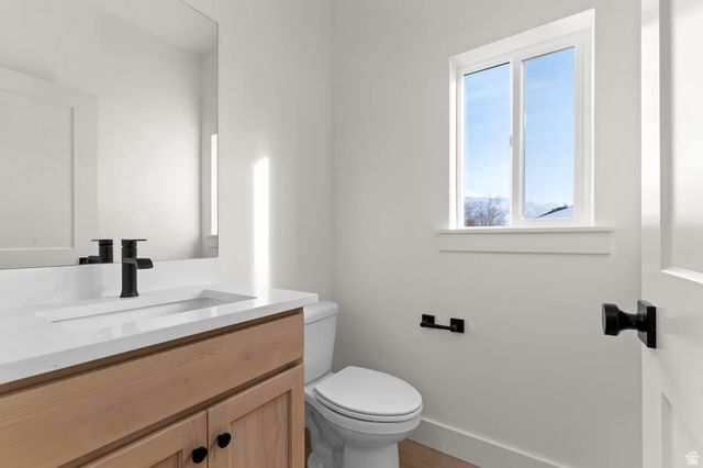 2237 E PARKSIDE CIR, South Ogden, UT 84403