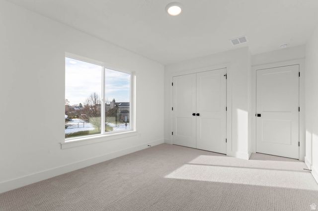 2237 E PARKSIDE CIR, South Ogden, UT 84403