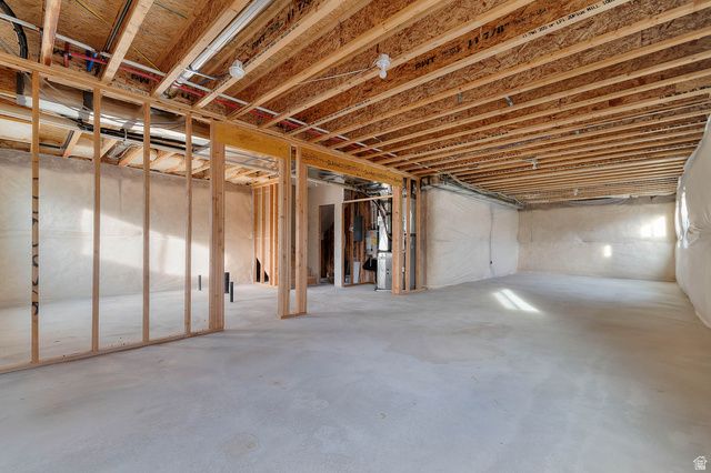 2237 E PARKSIDE CIR, South Ogden, UT 84403