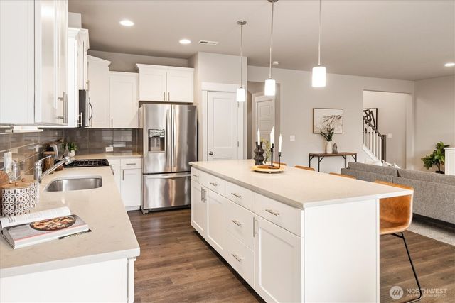 27107 123rd Place SE, Kent, WA 98030