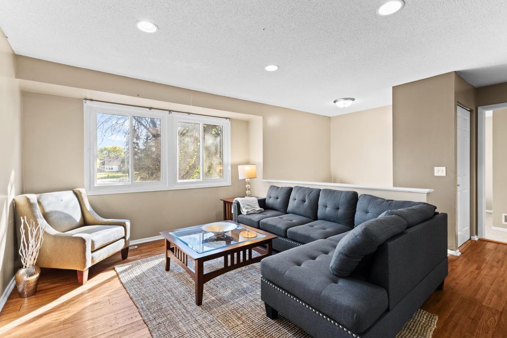 7515 Brunswick Avenue N, Brooklyn Park, MN 55443 — photo 4
