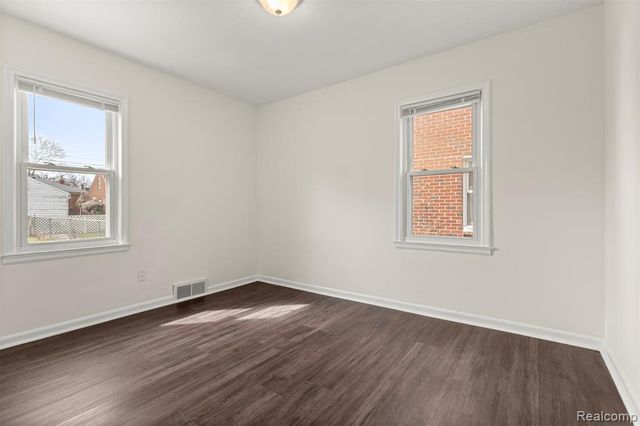 15705 Champaign Road, Allen Park, MI 48101