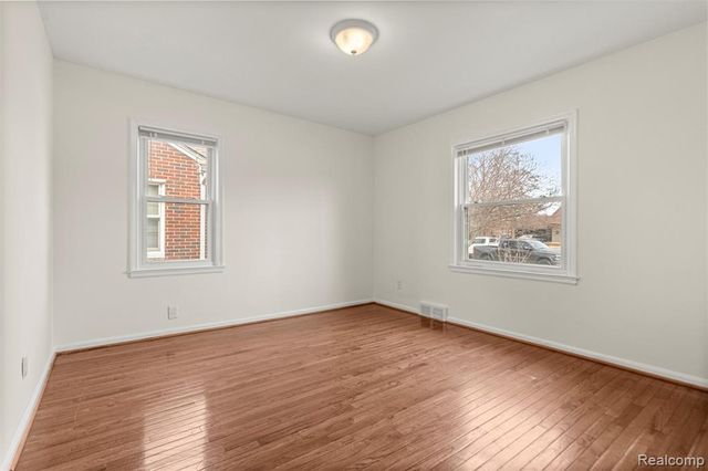 15705 Champaign Road, Allen Park, MI 48101