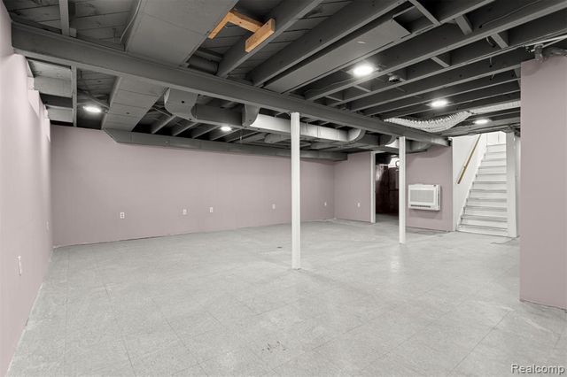 15705 Champaign Road, Allen Park, MI 48101