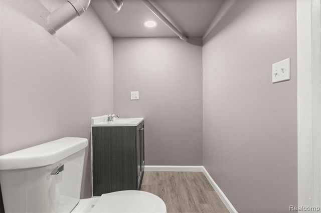 15705 Champaign Road, Allen Park, MI 48101