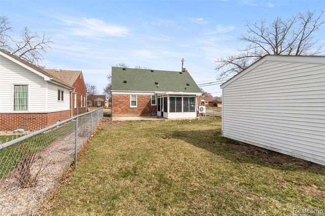 15705 Champaign Road, Allen Park, MI 48101