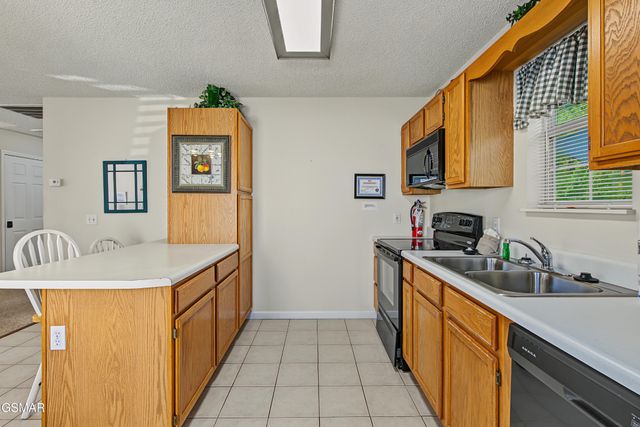 322 Creekwalk Boulevard, Pigeon Forge, TN 37863