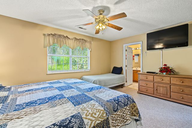 322 Creekwalk Boulevard, Pigeon Forge, TN 37863