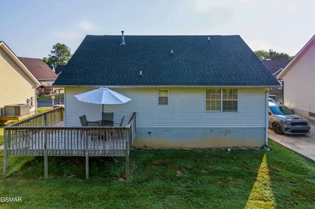 322 Creekwalk Boulevard, Pigeon Forge, TN 37863