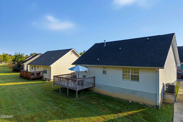 322 Creekwalk Boulevard, Pigeon Forge, TN 37863