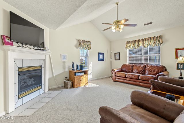 322 Creekwalk Boulevard, Pigeon Forge, TN 37863