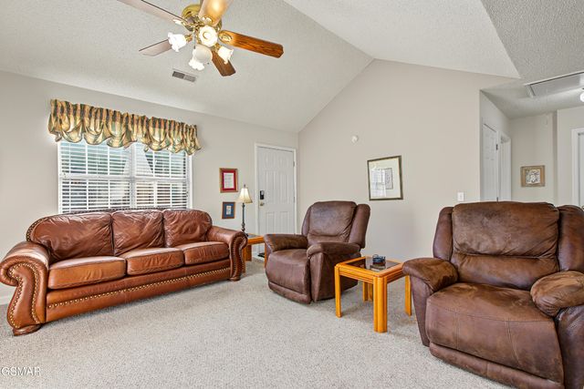 322 Creekwalk Boulevard, Pigeon Forge, TN 37863