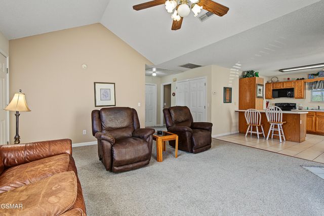 322 Creekwalk Boulevard, Pigeon Forge, TN 37863