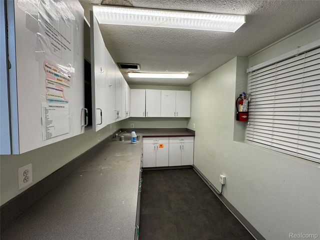 2021 Monroe Street 204-206, Dearborn, MI 48124
