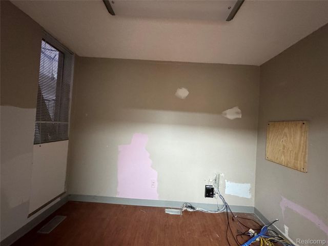 2021 Monroe Street 204-206, Dearborn, MI 48124