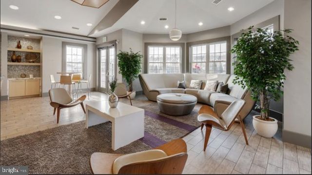 7214 MOCKINGBIRD CIR, Glen Burnie, MD 21060