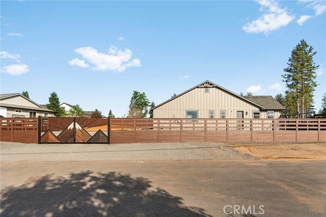 2207 De Mille Road, Paradise, CA 95969