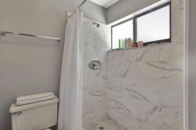 5884 Morningstar Circle 201, Delray Beach, FL 33484