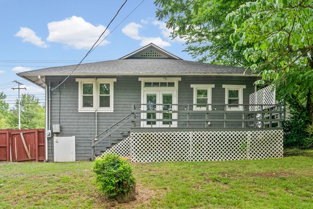 927 Crossland Ave, Clarksville, TN 37040