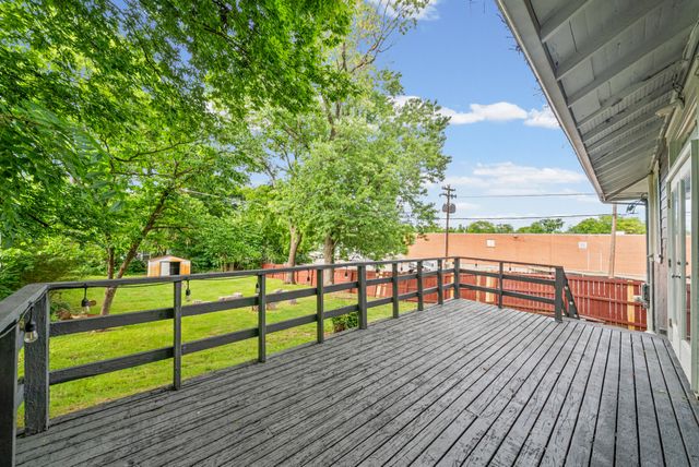 927 Crossland Ave, Clarksville, TN 37040