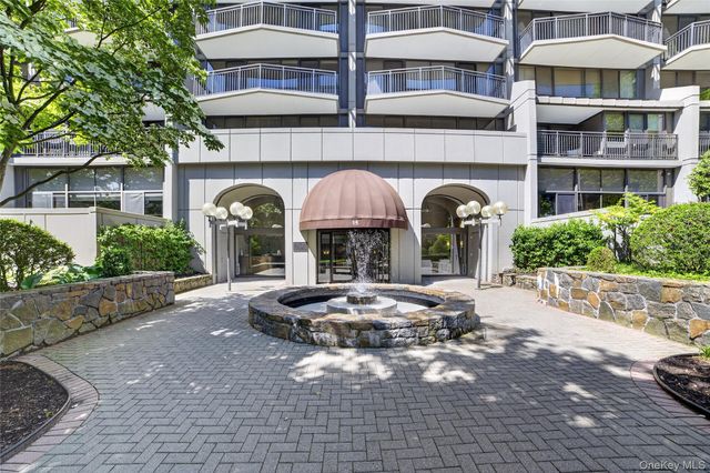 15 Stewart Place 7H, White Plains, NY 10603