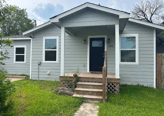 205 W 10th Street, Ferris, TX 75125