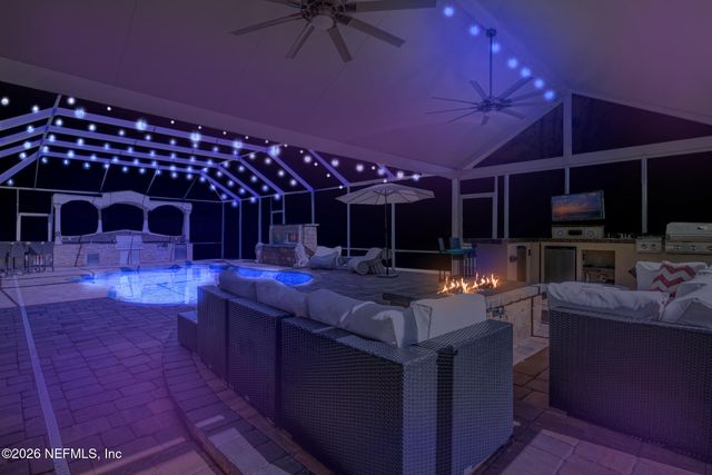 8135 WEKIVA Way, Jacksonville, FL 32256