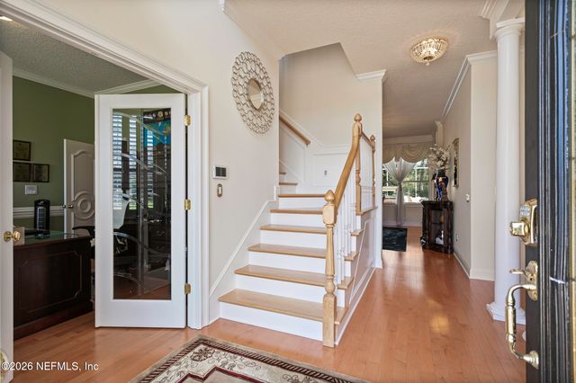 8135 WEKIVA Way, Jacksonville, FL 32256