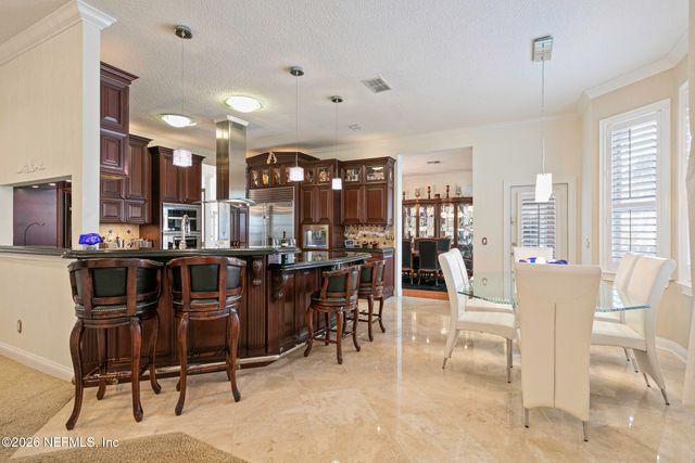 8135 WEKIVA Way, Jacksonville, FL 32256