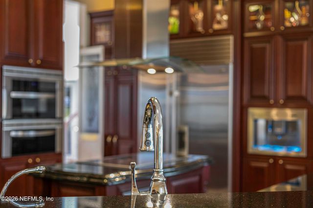 8135 WEKIVA Way, Jacksonville, FL 32256